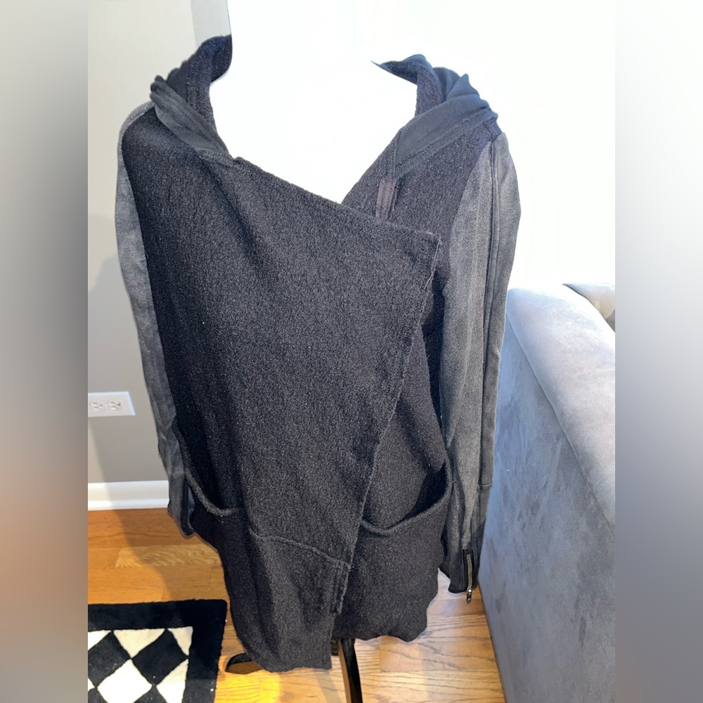 Fabulous black free people jacket. Size large.